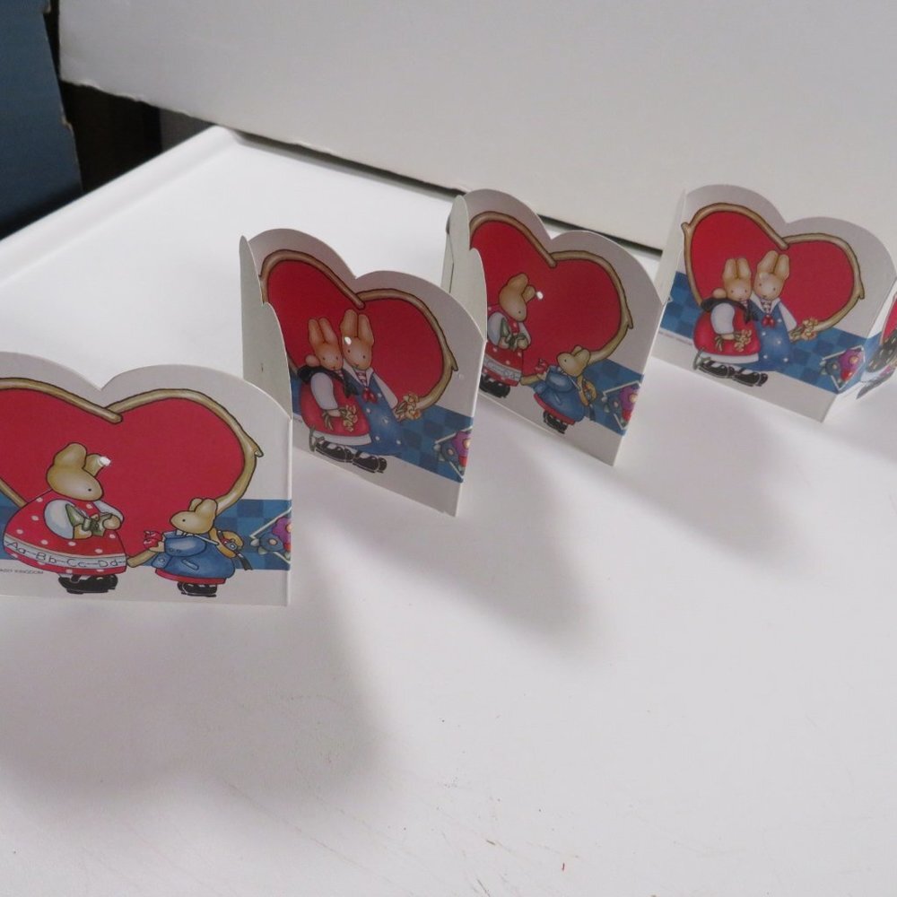 Daisy Kingdom Heart & Rabbit BULLETIN BOARDER
